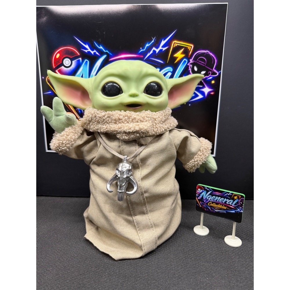 Star Wars The Mandalorian Grogu Plush Baby Yoda with Mythosaur Necklace HCN41
